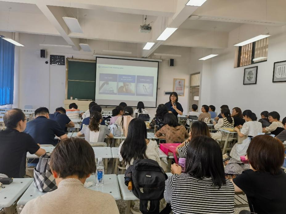 必赢766net手机版举办优秀教师示范课活动