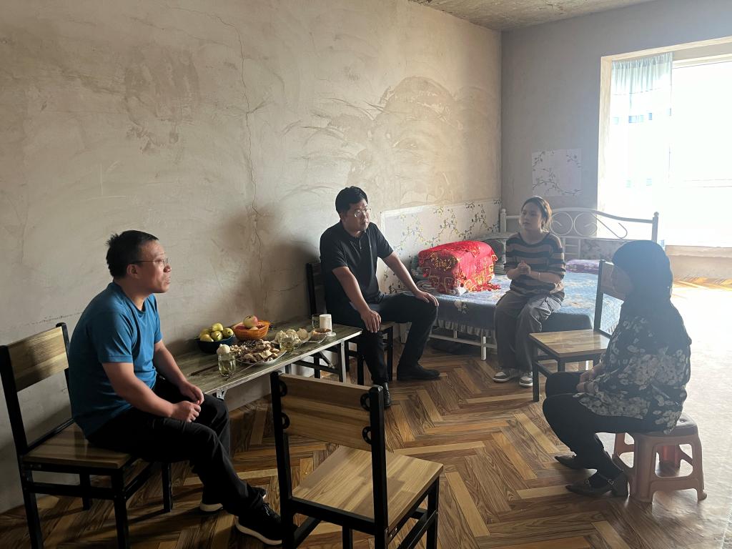家访心连心，共育促成长——必赢766net手机版开展暑期走访慰问活动