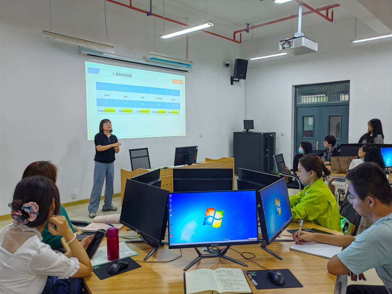 必赢766net手机版举办优秀教师示范课系列活动