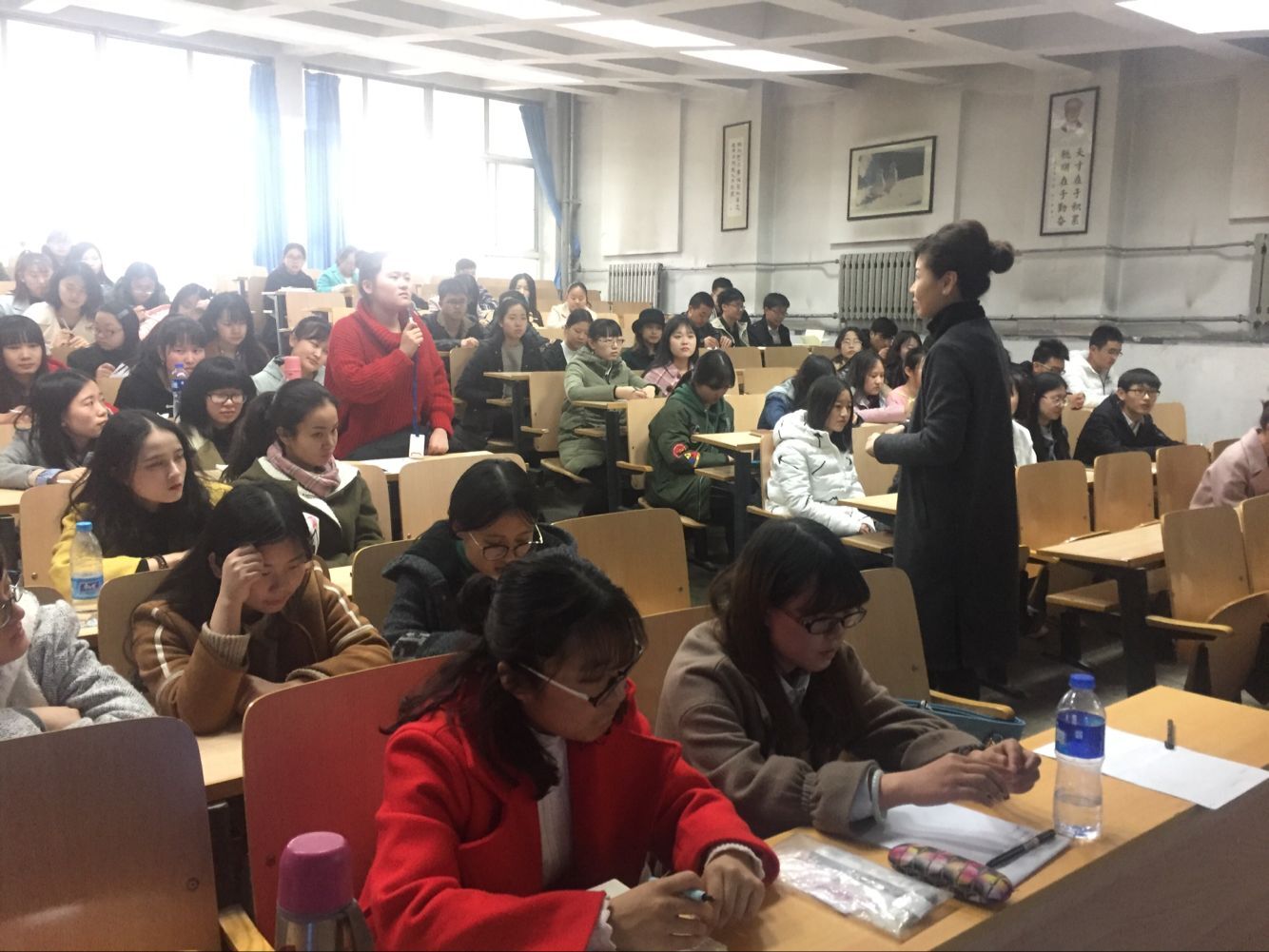            必赢766net手机版举行学生党员、干部专题培训讲座 