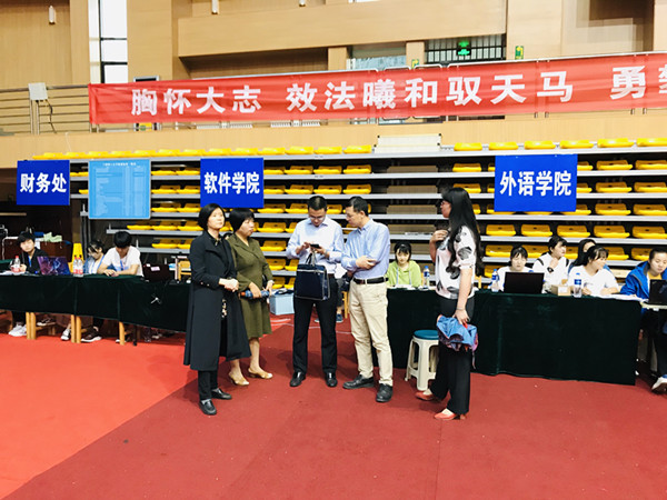 必赢766net手机版圆满完成迎新工作