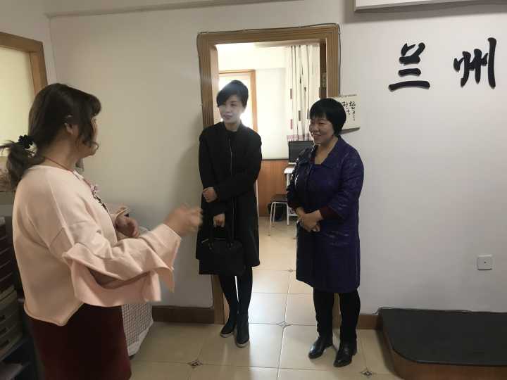            拓宽就业渠道 促进学生多方就业               ——必赢766net手机版赴兰州德久益人日本语学校进行就业基地挂牌